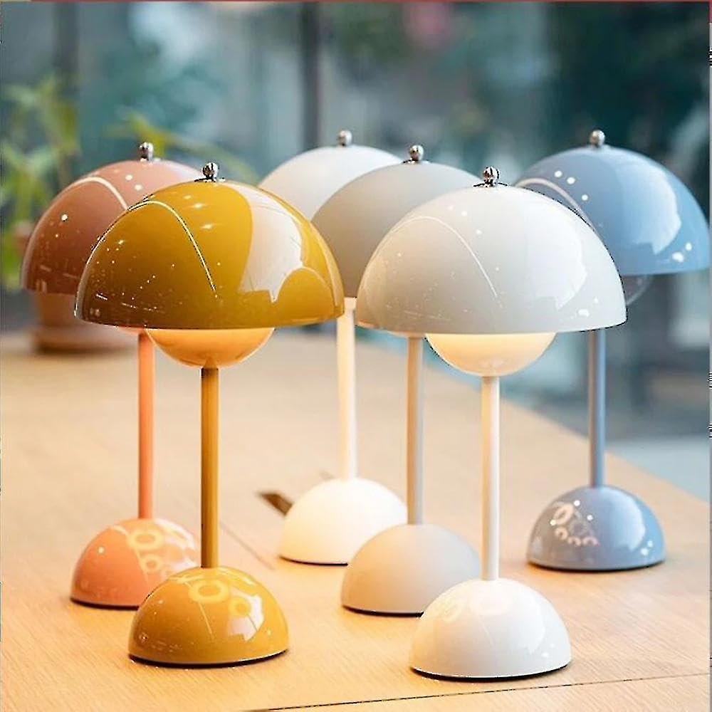 Stepless Dimming Brightness Metal Desk Lamp